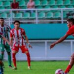 Santa Cruz volta aos treinos e estuda alterações para decisão do Sub‑20