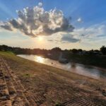 Quinta‑feira ensolarada e quente no Acre, com risco de chuva passageira