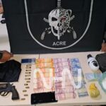 ROTAM desmonta ponto de tráfico, prende suspeito e apreende arma, drogas e munições em Rio Branco ROTAM desmonta ponto de tráfico, prende suspeito e apreende arma, drogas e munições em Rio Branco