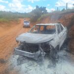 Caminhonete pega fogo e fica totalmente destruída na zona rural de Brasiléia; antigo proprietário assume prejuízo de R$ 80 mil Caminhonete pega fogo e fica totalmente destruída na zona rural de Brasiléia; antigo proprietário assume prejuízo de R$ 80 mil