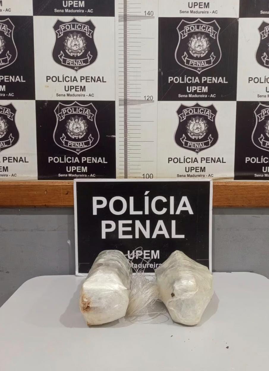 Polícia Penal apreende celulares lançados em presídio de Sena Madureira Polícia Penal apreende celulares lançados em presídio de Sena Madureira