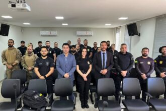 Delegacias de Acrelândia e Plácido de Castro recebem novas armas e viaturas