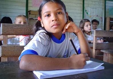Escola rural em Rodrigues Alves suspende aulas por falta de água e energia; Justiça determina retorno em 48h