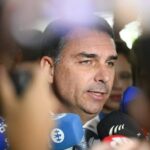 PT aciona TSE contra Flávio Bolsonaro por afirmações falsas sobre urnas eletrônicas