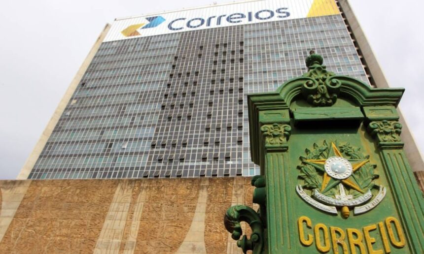 TCU alerta governo sobre risco fiscal dos Correios e defende regra clara para compensar custos TCU alerta governo sobre risco fiscal dos Correios e defende regra clara para compensar custos