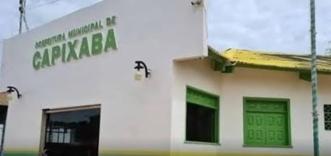 TCE alerta sobre gastos excessivos e irregularidades em Capixaba e manda investigar contratos