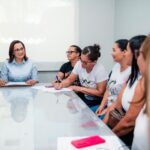Mailza Assis recebe representantes do grupo “Mães que se Acolhem” e ouve reivindicações Mailza Assis recebe representantes do grupo “Mães que se Acolhem” e ouve reivindicações