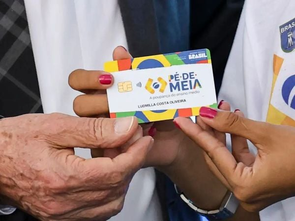 MEC enfrenta 'apagão' de dados em programa que custa R$ 12 bilhões aos cofres público MEC enfrenta 'apagão' de dados em programa que custa R$ 12 bilhões aos cofres público