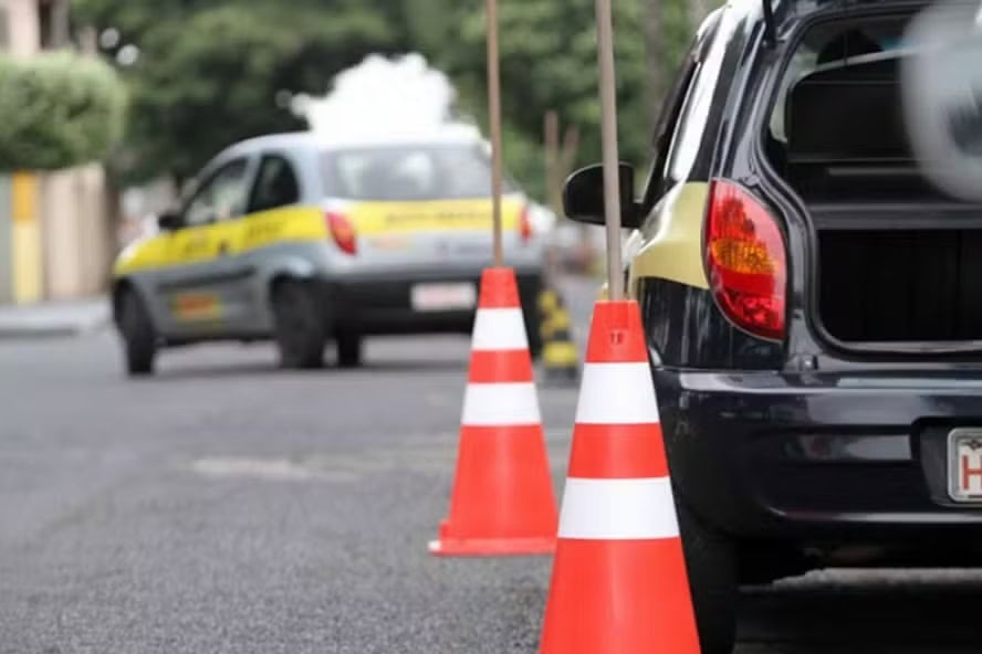 Detran do Acre publica novas regras para credenciamento de autoescolas e clínicas no programa CNH Social