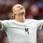 Haaland revela conversa decisiva no vestiário antes de eliminar o Brasil: 'A pressão estava neles' Haaland revela conversa decisiva no vestiário antes de eliminar o Brasil: 'A pressão estava neles'
