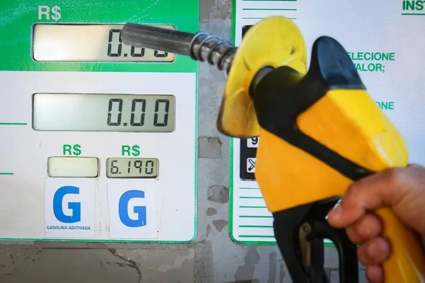 Posto no Acre é condenado por prejudicar serviços essenciais Posto é condenado a pagar R$ 40 mil após suspender abastecimento e prejudicar ambulâncias e transporte escolar no Acre