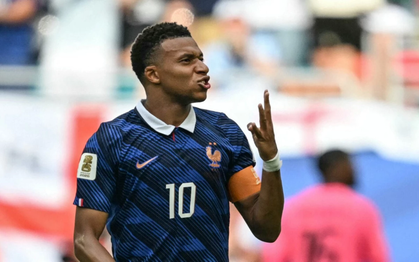 Mbappé após derrota da França: 'Voltamos a ser máquinas mentais que não têm sentimentos'