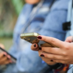 Justiça manda empresa pagar o dobro do valor de celular não entregue