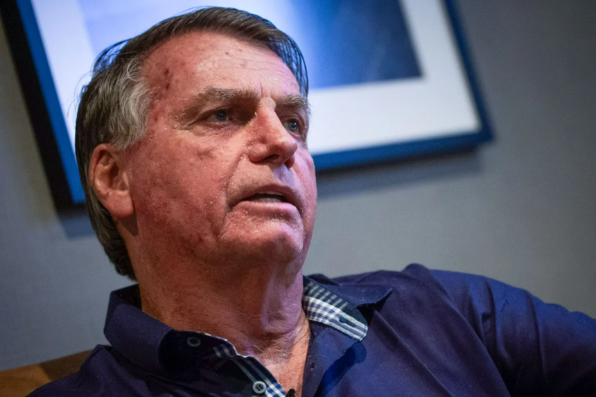 Bolsonaro sofreu crise de soluços por 36 horas seguidas, diz relatório Bolsonaro sofreu crise de soluços por 36 horas seguidas, diz relatório