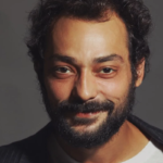 “Fazer alguém rir é muito difícil”, afirma Eduardo Sterblitch