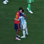 Copa do Mundo: Messi e Yamal se abraçam após título da Espanha Copa do Mundo: Messi e Yamal se abraçam após título da Espanha