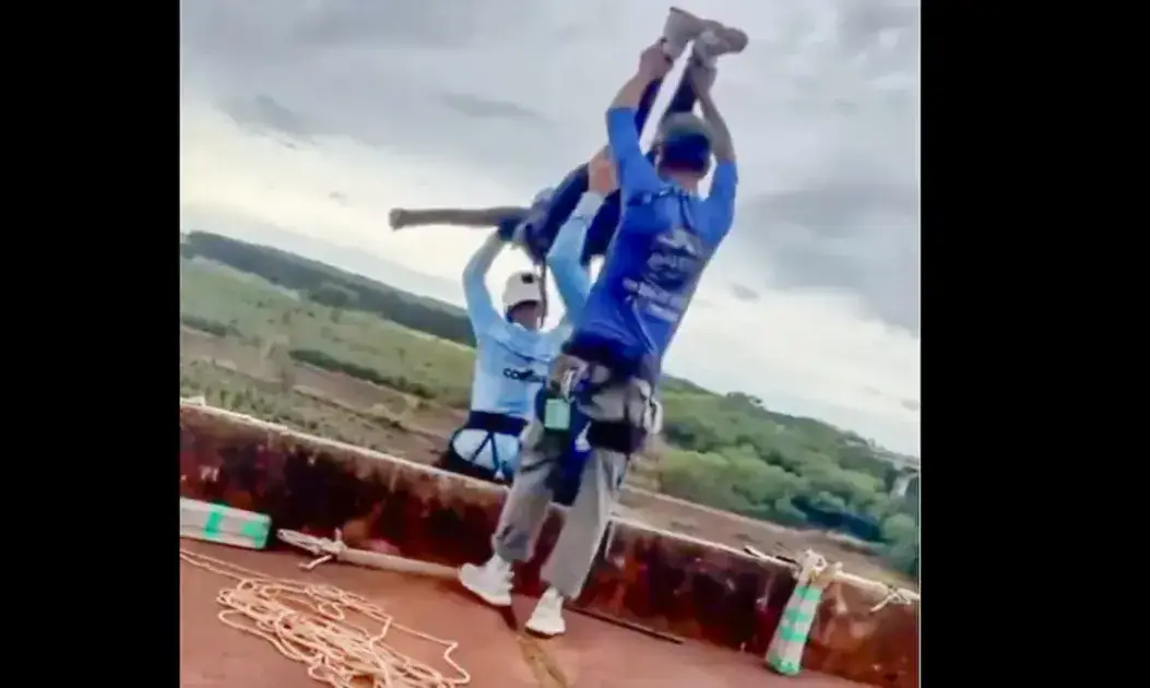 Mulher que organizou evento de rope jump é indiciada pela morte de jovem Mulher que organizou evento de rope jump é indiciada pela morte de jovem