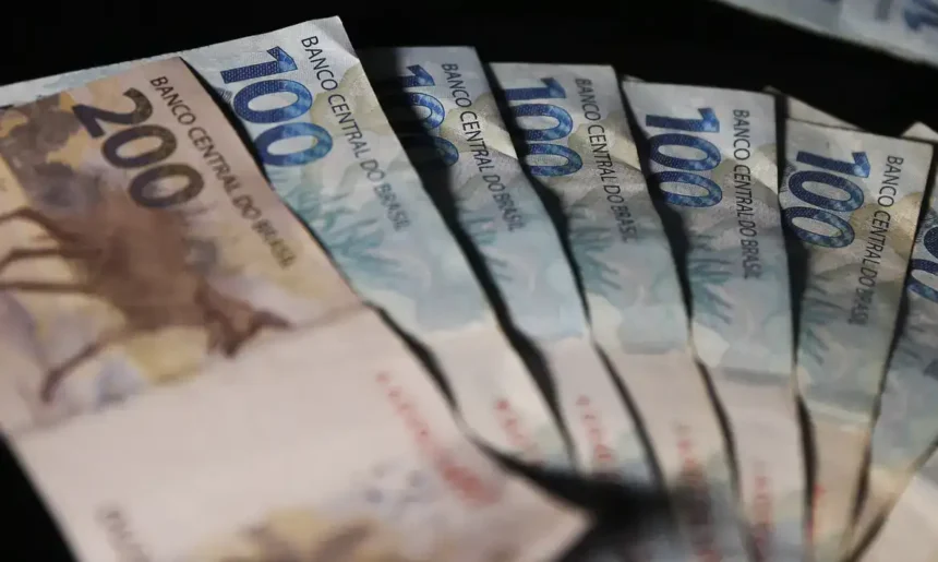 Acre tem o 2º maior salário médio do Brasil entre carreiras públicas; promotores e procuradores lideram com R$ 46,4 mil