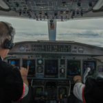 Piloto de avião ‘sentiu calafrio’ ao ver luzes no céu se deslocando rapidamente no PR