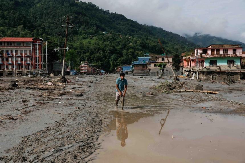 Tragédia no Nepal e Tibete: quais os riscos à saúde do contato com a lama