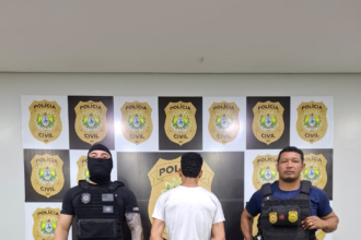 Polícia Civil cumpre mandados de prisão e busca em investigação de violência doméstica Polícia Civil cumpre mandados de prisão e busca em investigação de violência doméstica