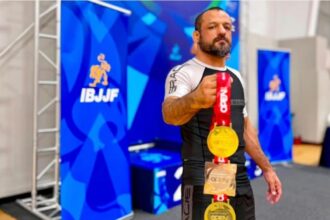 Acreano Leonardo Calid brilha em torneio nos EUA e traz três medalhas do Open Chicago Summer Acreano Leonardo Calid brilha em torneio nos EUA e traz três medalhas do Open Chicago Summer
