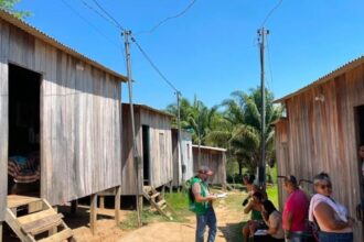 Famílias do bairro Marielle Franco são cadastradas no aluguel social para dar início a novas moradias Famílias do bairro Marielle Franco são cadastradas no aluguel social para dar início a novas moradias