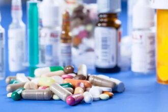 Pesquisa mostra que 7 em cada 10 brasileiros temem comprar remédios pela internet