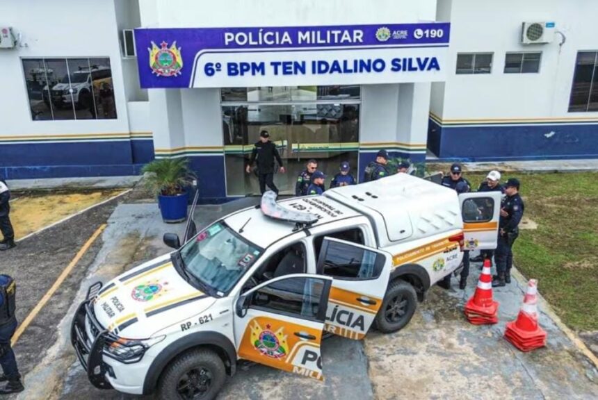 Com mandado em aberto, homem tenta fugir e mente sobre identidade antes de ser detido em Cruzeiro do Sul Com mandado em aberto, homem tenta fugir e mente sobre identidade antes de ser detido em Cruzeiro do Sul