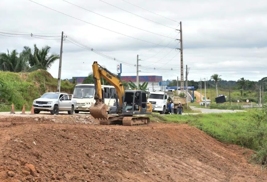 Terceira Entrada de Tarauacá recebe obras de recuperação; moradores celebram transformação da região Terceira Entrada de Tarauacá recebe obras de recuperação; moradores celebram transformação da região