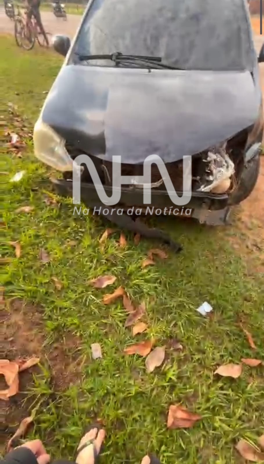 Colisão entre carro e moto deixa jovem com pé amputado na Vila Acre, em Rio Branco
