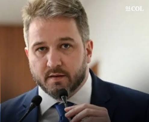 Felipe Tchê parabeniza time feminino do Colégio Militar pela prata nos JEB’s e pede mais investimento no esporte