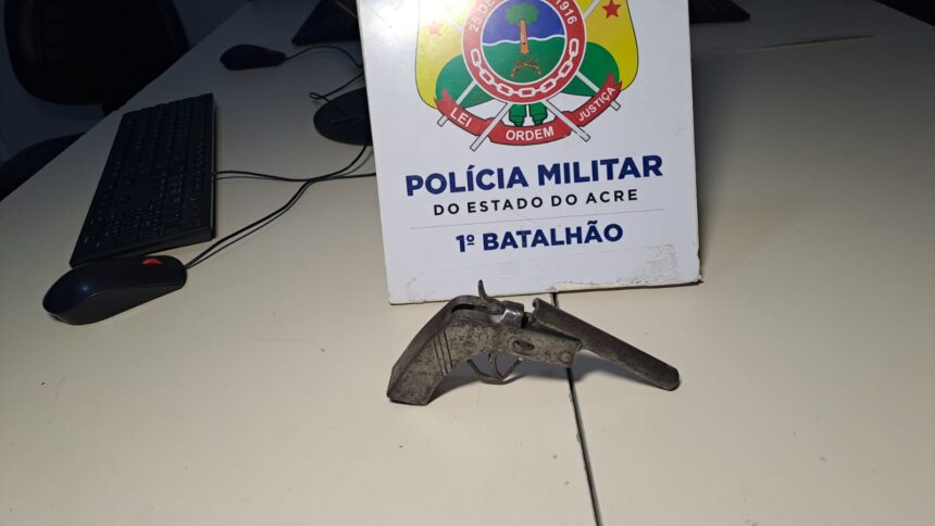 Polícia Militar apreende dois adolescentes com arma artesanal durante patrulhamento em Rio Branco