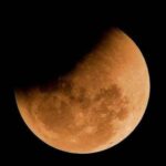 Eclipse parcial da Lua nesta quinta é visível em todo o Brasil e pode ser visto a olho nu