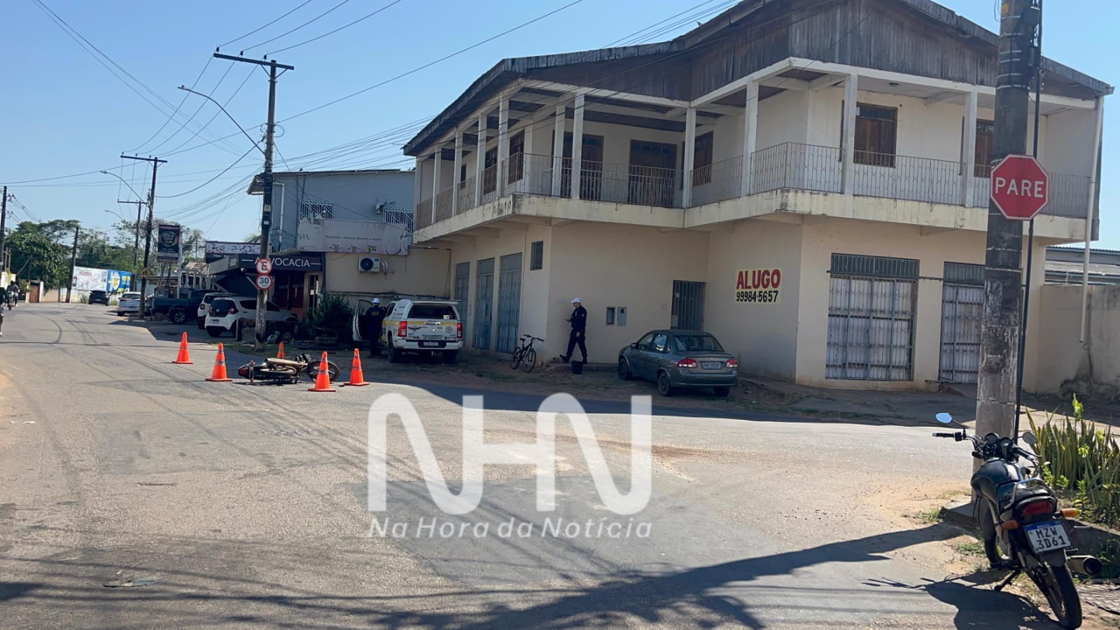 Motociclista fica ferido após invadir preferencial e colidir contra carro em Rio Branco Motociclista fica ferido após invadir preferencial e colidir contra carro em Rio Branco