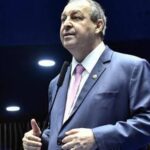 Relator da CCJ vota a favor da PEC do fim da escala 6×1; texto mantido como veio da Câmara Relator da CCJ vota a favor da PEC do fim da escala 6×1; texto mantido como veio da Câmara