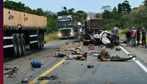 BR-364 registra 15 mortes em apenas 27 dias de agosto em Rondônia; acidente deixa 5 vítimas na quinta-feira BR-364 registra 15 mortes em apenas 27 dias de agosto em Rondônia; acidente deixa 5 vítimas na quinta-feira