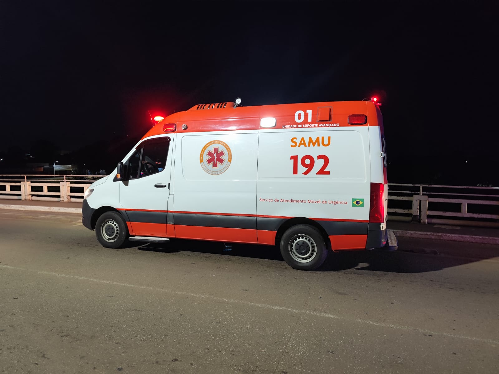 Homem se joga de ponte e desaparece nas águas do Rio Acre, em Rio Branco