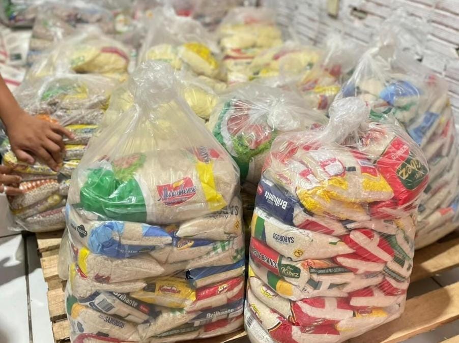 Alimentos arrecadados na Expoacre são entregues a instituições de acolhimento em Rio Branco