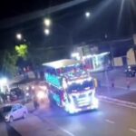 Motociclista morre ao cair diante de carreta em ultrapassagem pela calçada em Ariquemes Motociclista morre ao cair diante de carreta em ultrapassagem pela calçada em Ariquemes