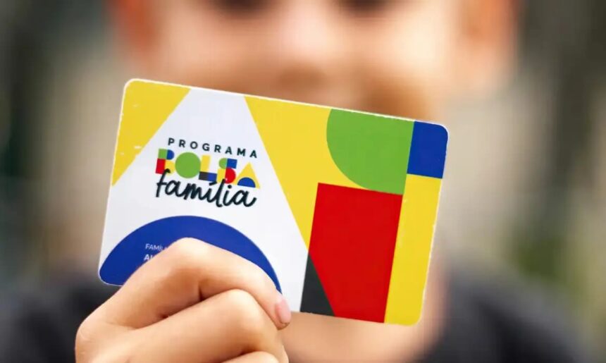Caixa paga hoje parcela de agosto do Bolsa Família para NIS final 0