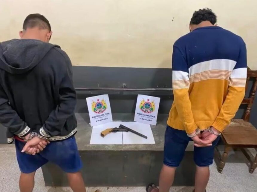 Adolescentes são apreendidos com escopeta em tentativa de roubo a posto em Cruzeiro do Sul