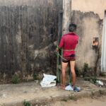 Homem é flagrado tentando abusar sexualmente de quatro estudantes na Baixada da Sobral e é espancado por populares