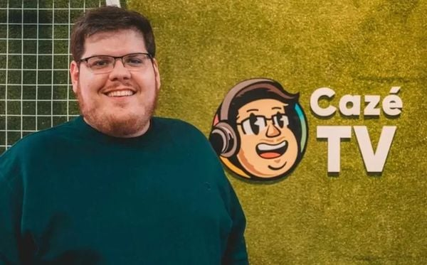 Casimiro Miguel se revolta após fãs chamarem personagem de GTA de 'gostosa' Casimiro Miguel se revolta após fãs chamarem personagem de GTA de 'gostosa'