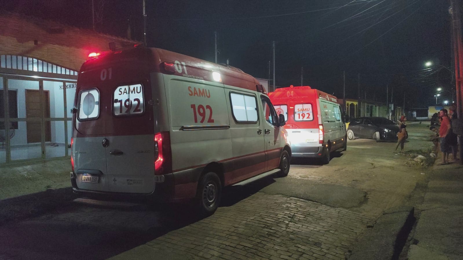 Idoso é atropelado dentro de rua após se deitar no asfalto e fica gravemente ferido em Rio Branco