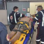 Idoso é atropelado dentro de rua após se deitar no asfalto e fica gravemente ferido em Rio Branco