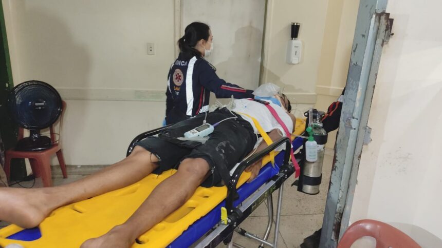 Jovem é baleado após homem se passar por entregador e abordar vítima na frente de casa em Rio Branco Jovem é baleado após homem se passar por entregador e abordar vítima na frente de casa em Rio Branco