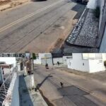 Colisão registrada em câmera após carro avançar preferencial no bairro Morada do Sol, em Rio Branco Colisão registrada em câmera após carro avançar preferencial no bairro Morada do Sol, em Rio Branco