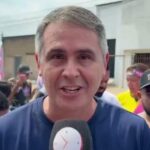Marcus Alexandre acompanha Mailza Assis em caminhada pelo Calafate e elogia presença nas ruas