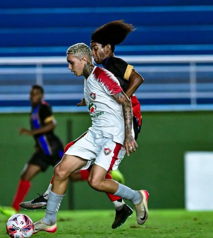 Galvez contrata Diego e Bebê e se prepara para estreia na Copa do Brasil Sub-20 Galvez contrata Diego e Bebê e se prepara para estreia na Copa do Brasil Sub-20